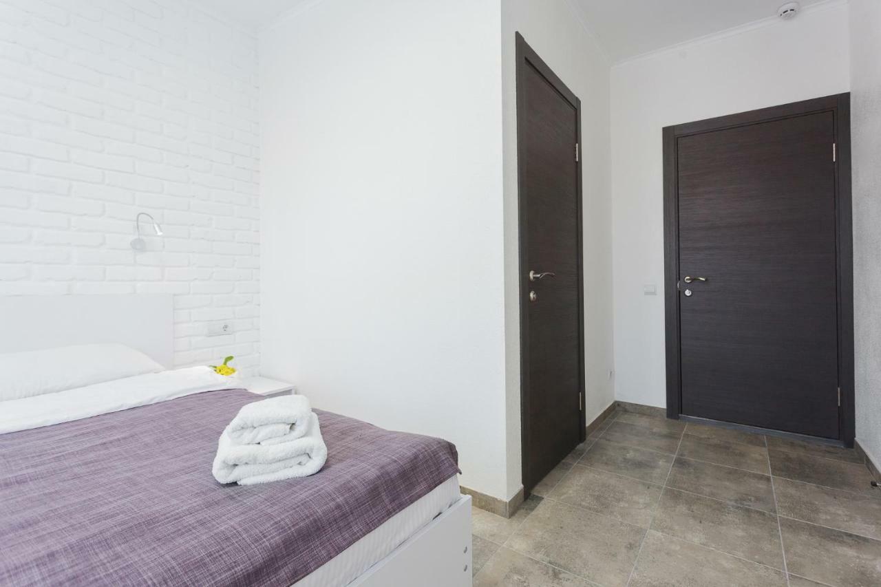 Skyhome Na Nauky Киев Екстериор снимка